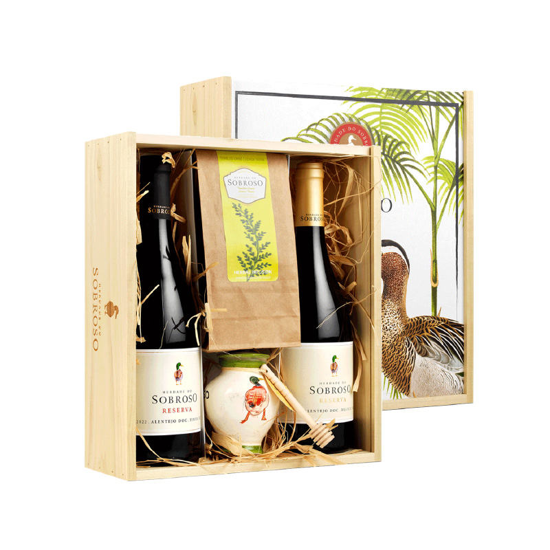 Conjunto Vinho Herdade do Sobroso Tinto e Branco - Reserva - 2 garrafas + Mel + Infusão